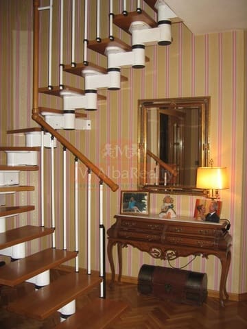 4 bedroom Apartment for sale in Albacete city with garage - € 299,000 (Ref: 9723654)