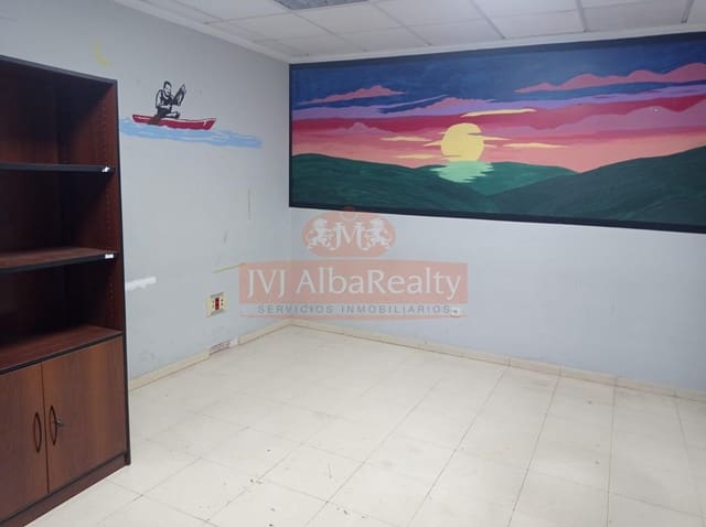 Commercial for sale in Industria, Albacete city with garage - € 400,000 (Ref: 9723656)