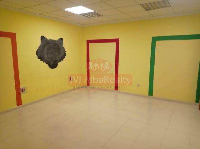 Commercial for sale in Industria, Albacete city with garage - € 400,000 (Ref: 9723656)