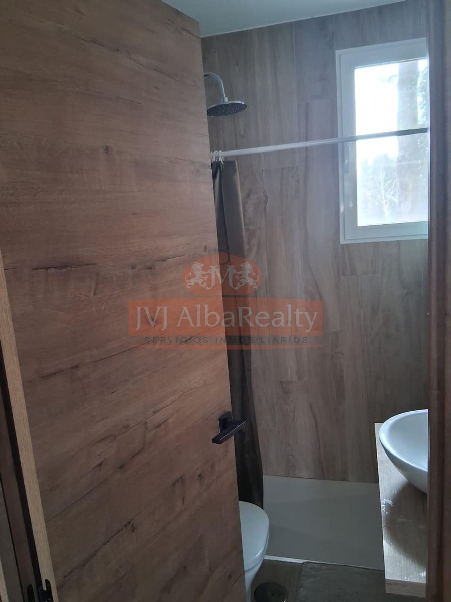 2 bedroom Villa for sale in Albacete city with pool - € 260,000 (Ref: 9723657)