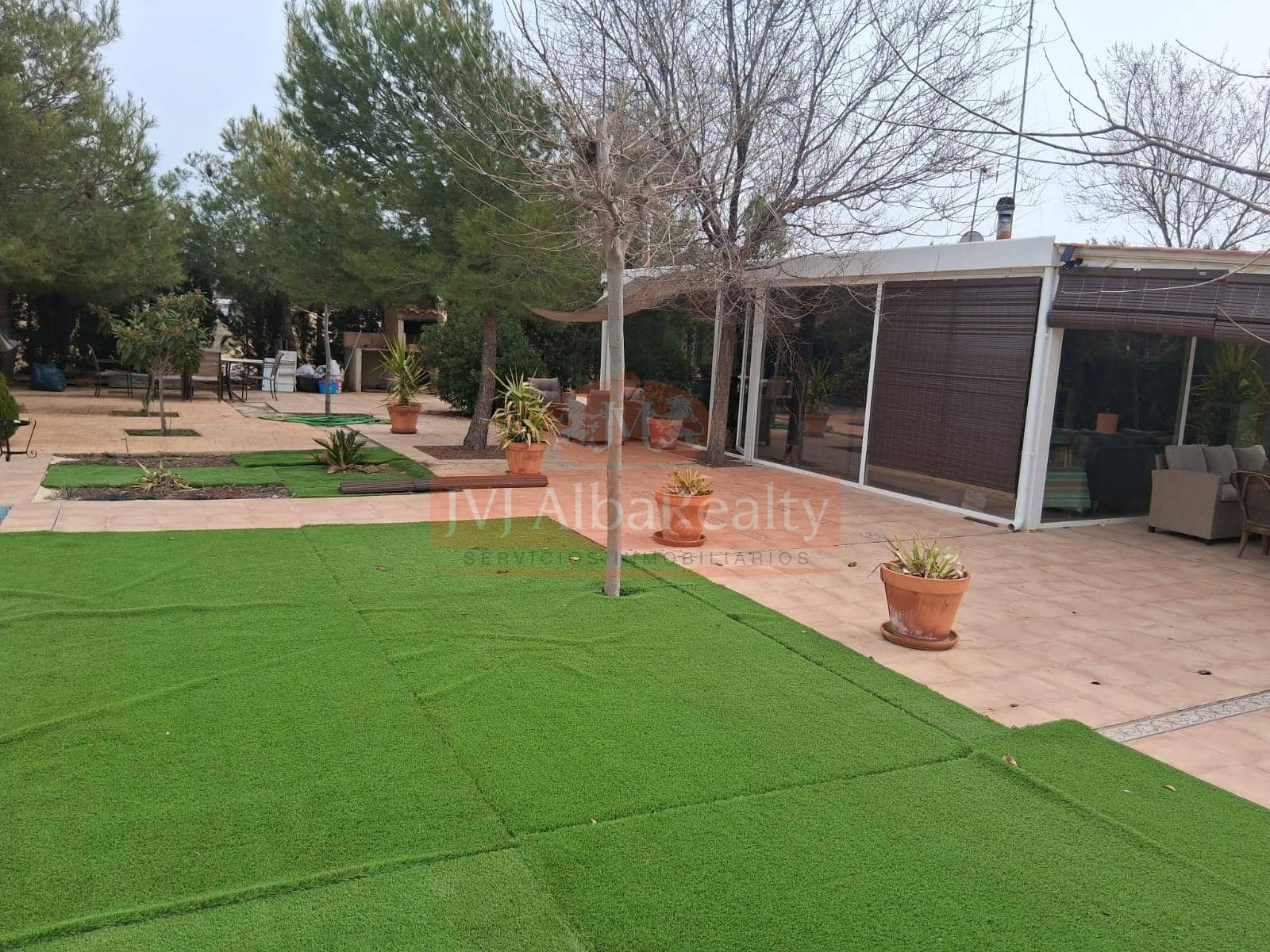 2 bedroom Villa for sale in Albacete city with pool - € 260,000 (Ref: 9723657)