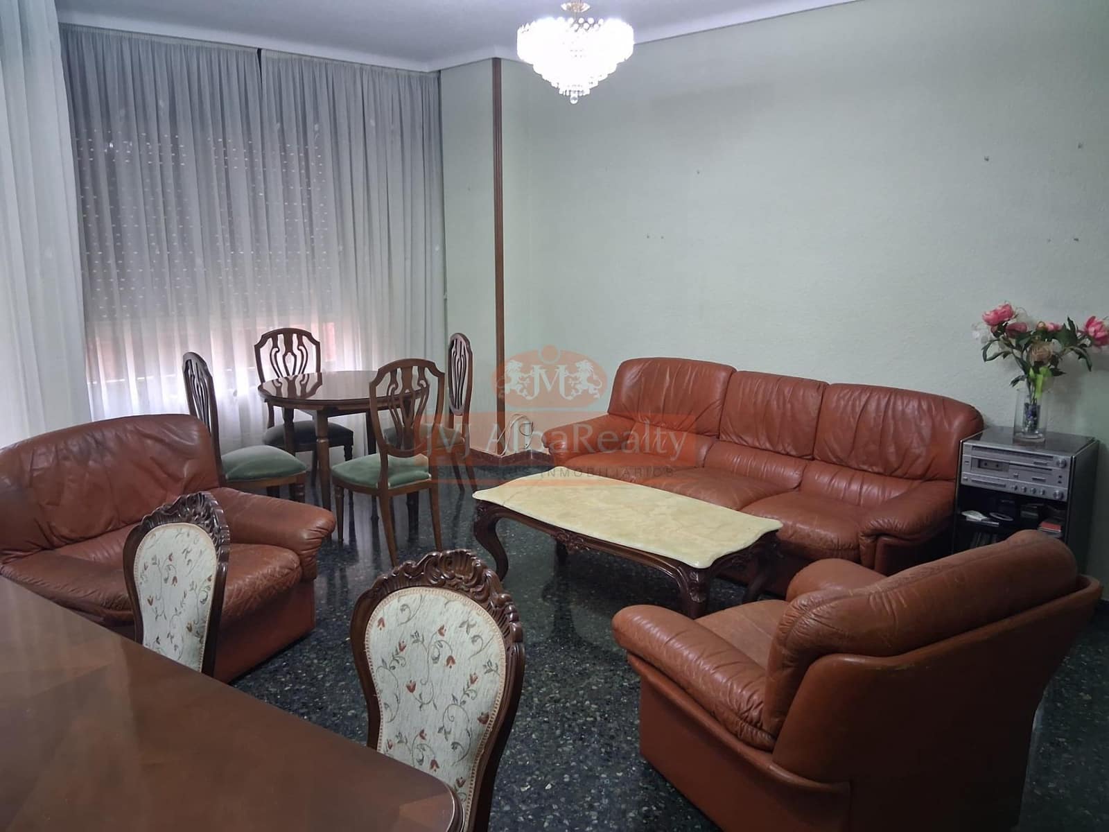 4 bedroom Flat for sale in Albacete city with garage - € 335,000 (Ref: 9723658)