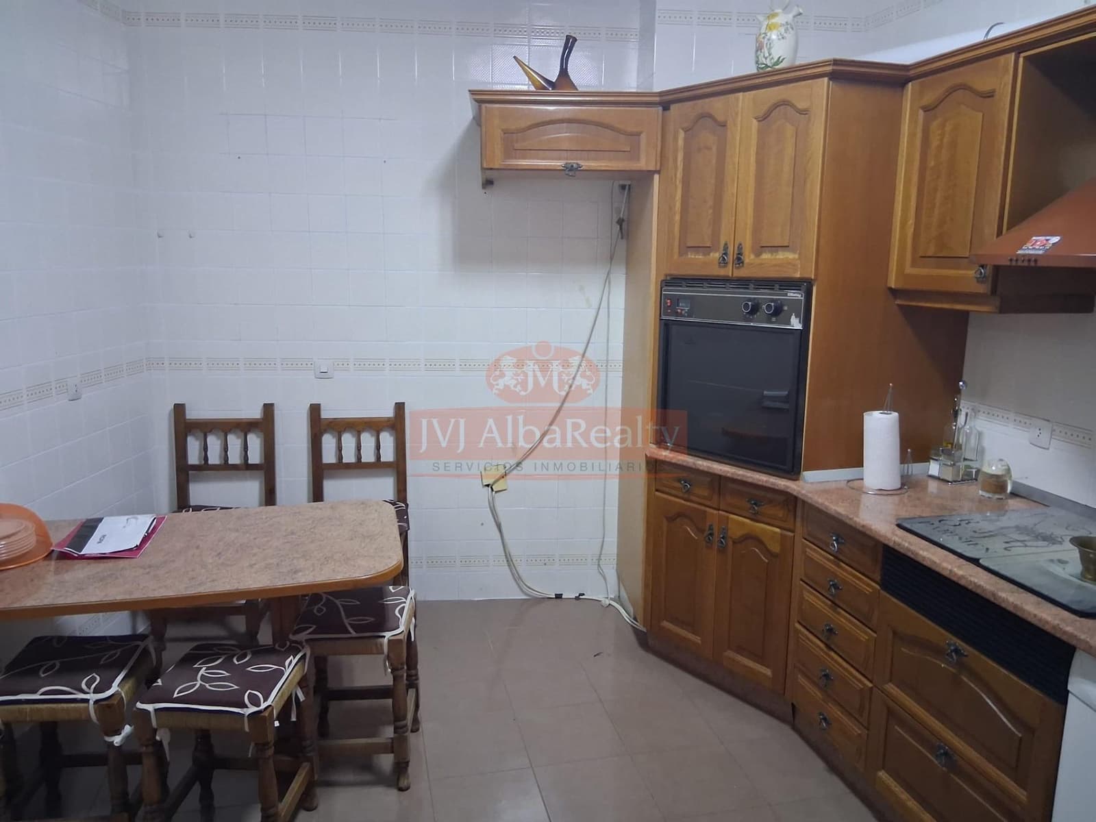 4 bedroom Flat for sale in Albacete city with garage - € 335,000 (Ref: 9723658)
