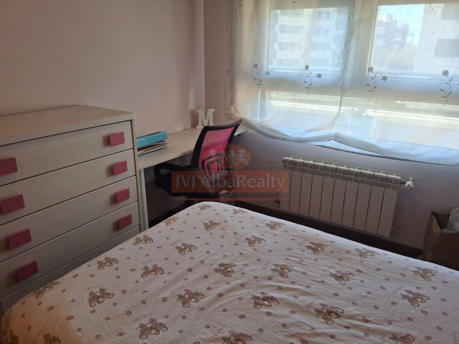 3 bedroom Flat for sale in Albacete city with pool garage - € 300,000 (Ref: 9723660)