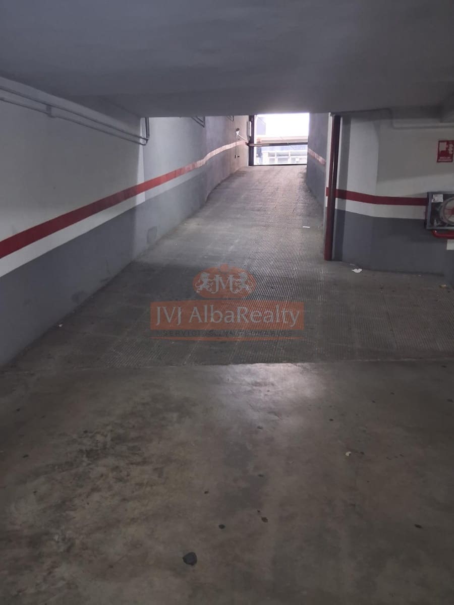 4 bedroom Flat for sale in Albacete city - € 380,000 (Ref: 9723663)