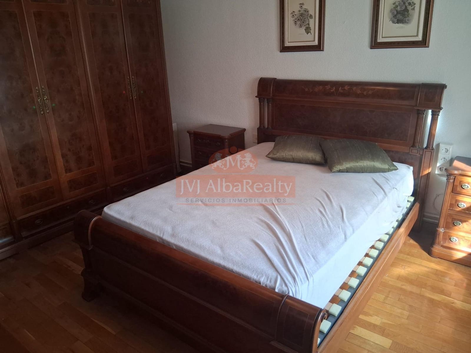 4 bedroom Flat for sale in Albacete city - € 380,000 (Ref: 9723663)