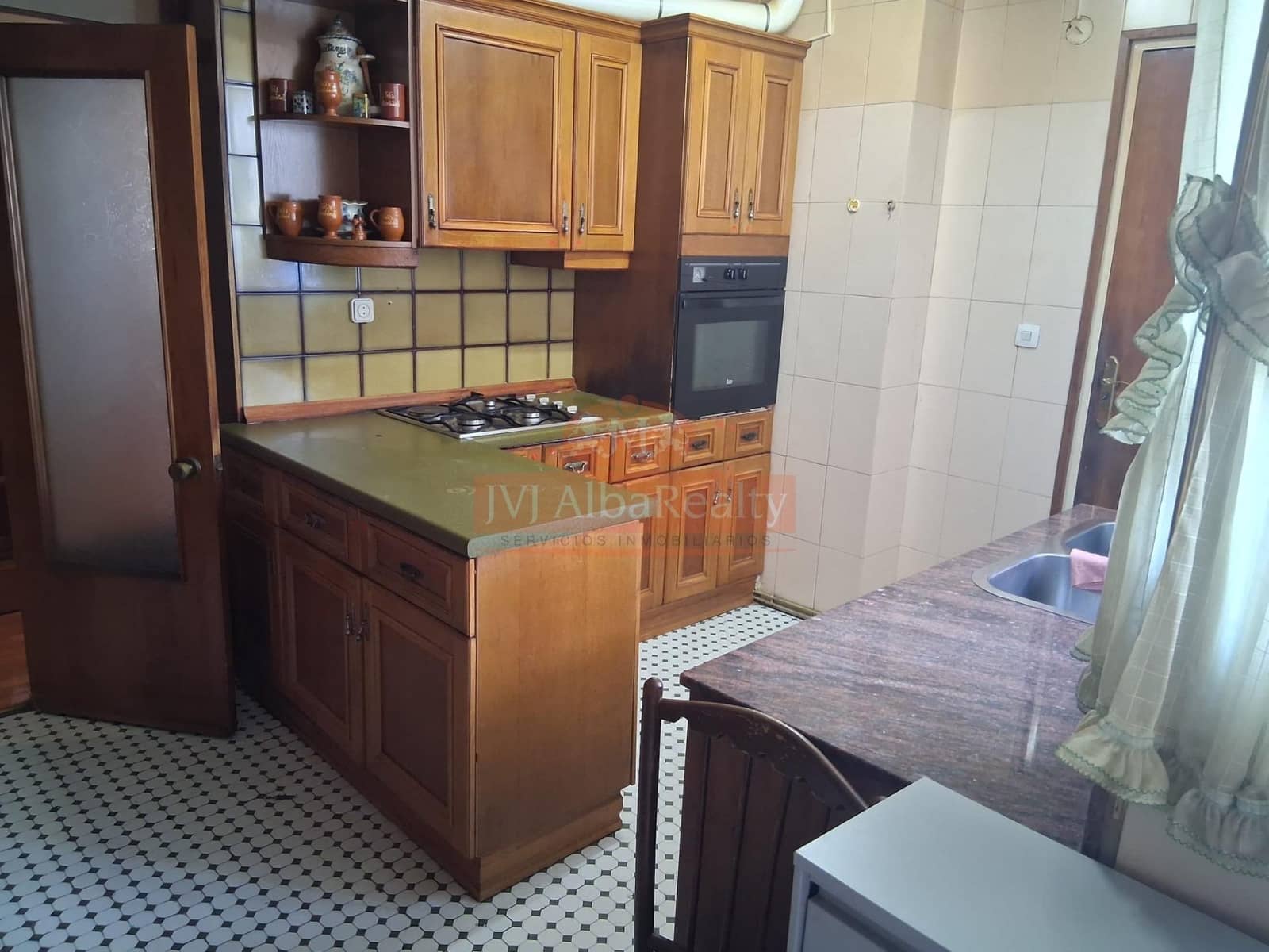 4 bedroom Flat for sale in Albacete city - € 380,000 (Ref: 9723663)