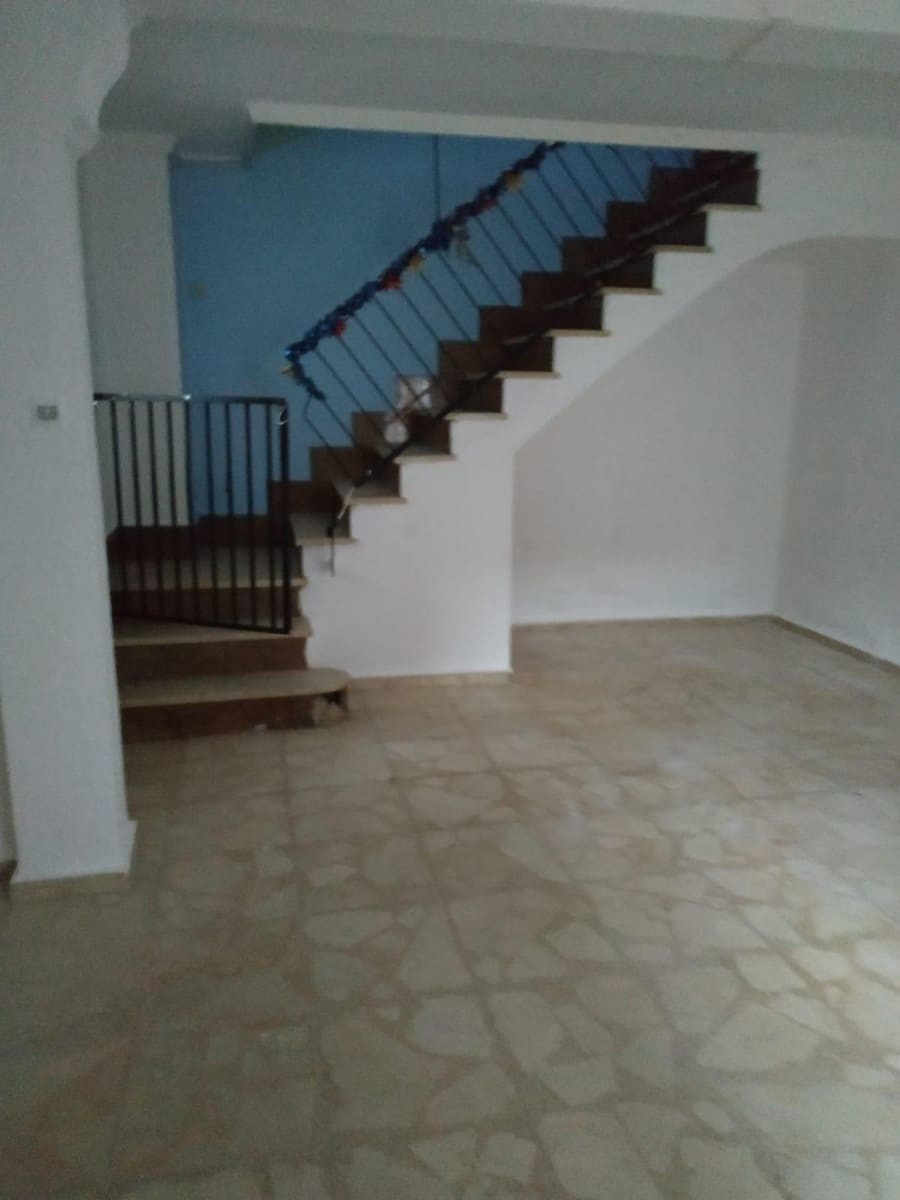 2 bedroom Villa for sale in Madrigueras - € 53,000 (Ref: 9723665)