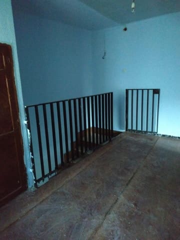 2 bedroom Villa for sale in Madrigueras - € 53,000 (Ref: 9723665)