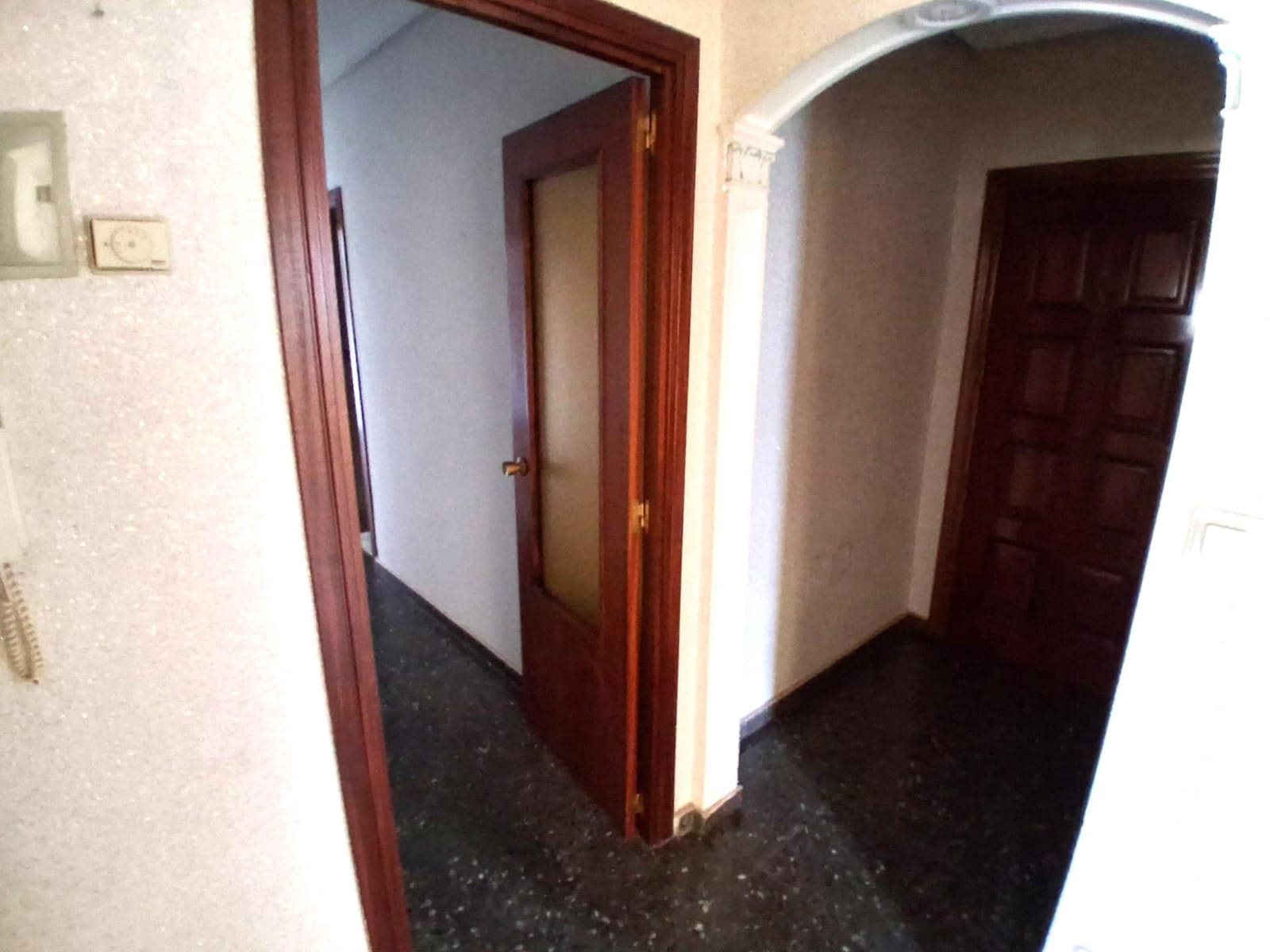 4 bedroom Flat for sale in Albacete city with garage - € 230,000 (Ref: 9723666)