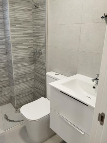 3 bedroom Flat for sale in Industria, Albacete city - € 185,000 (Ref: 9723667)