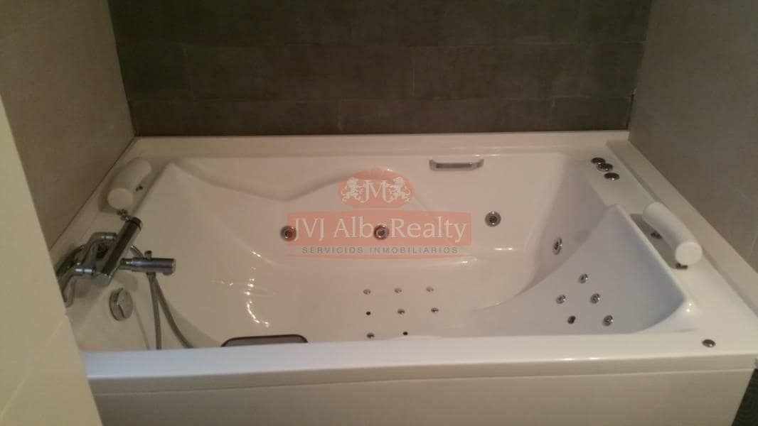 3 bedroom Flat for rent in Albacete city with garage - € 1,000 (Ref: 9723668)