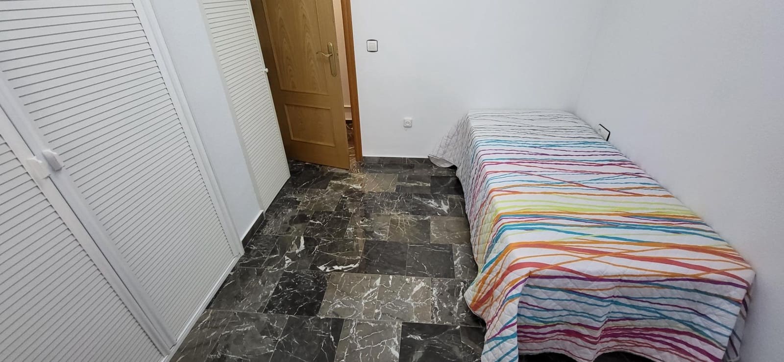 2 bedroom Apartment for rent in Albacete city - € 850 (Ref: 9723670)