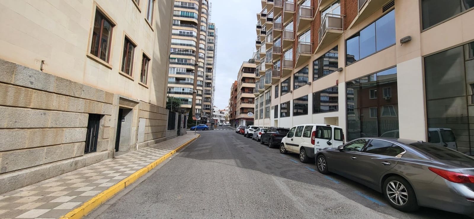 2 bedroom Apartment for rent in Albacete city - € 850 (Ref: 9723670)