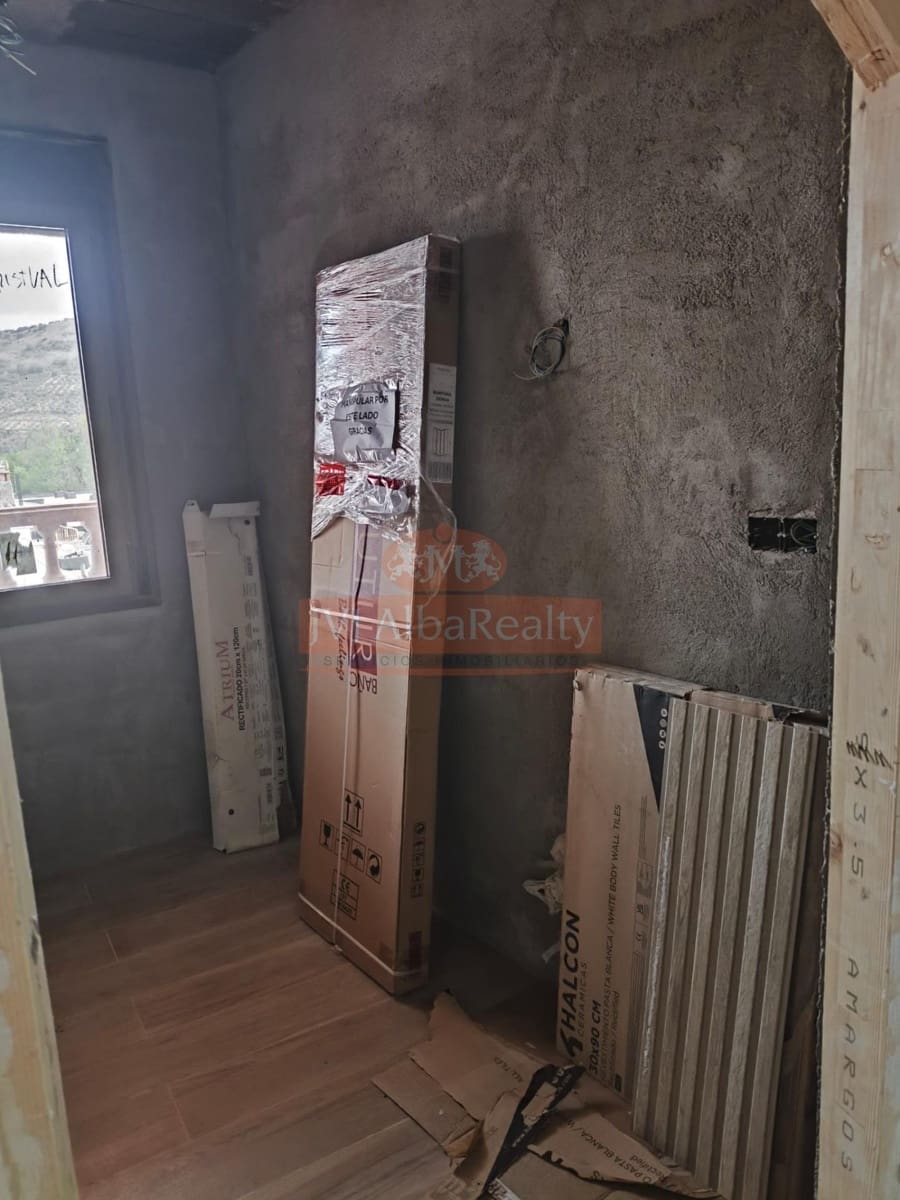 3 bedroom Apartment for sale in Alcaraz - € 125,000 (Ref: 9723671)