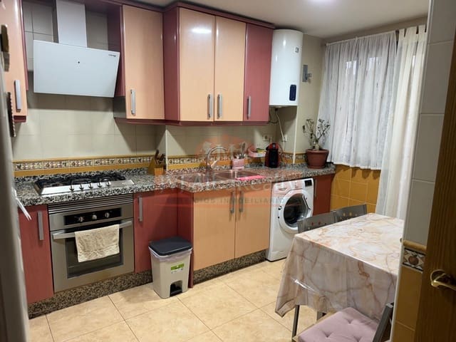 3 bedroom Apartment for sale in Alcaraz - € 125,000 (Ref: 9723671)