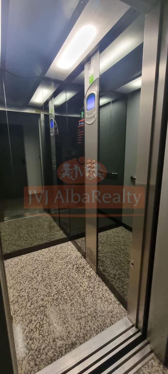 2 bedroom Flat for sale in Albacete city - € 220,000 (Ref: 9723674)