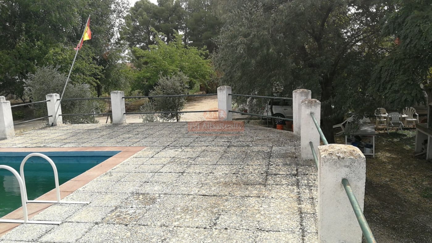 2 sypialnia Willa na sprzedaż w Miasto Albacete z garażem - 198 000 € (Ref: 9723675)