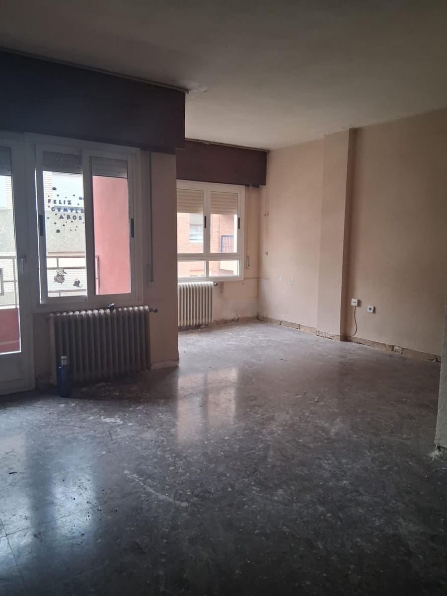 3 bedroom Flat for sale in Albacete city - € 245,000 (Ref: 9723676)