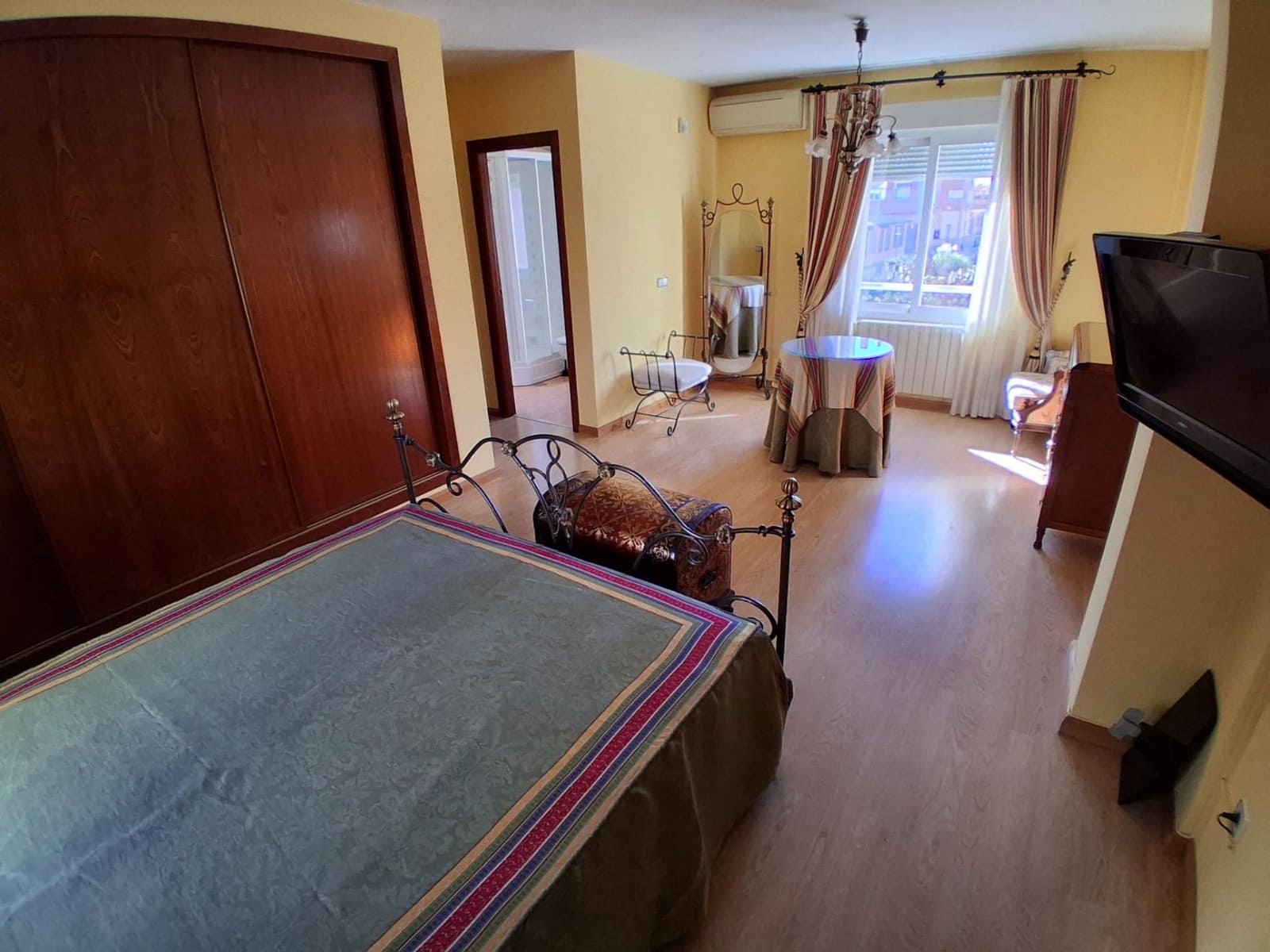 5 bedroom Terraced Villa for sale in Albacete city with pool garage - € 470,000 (Ref: 9723677)