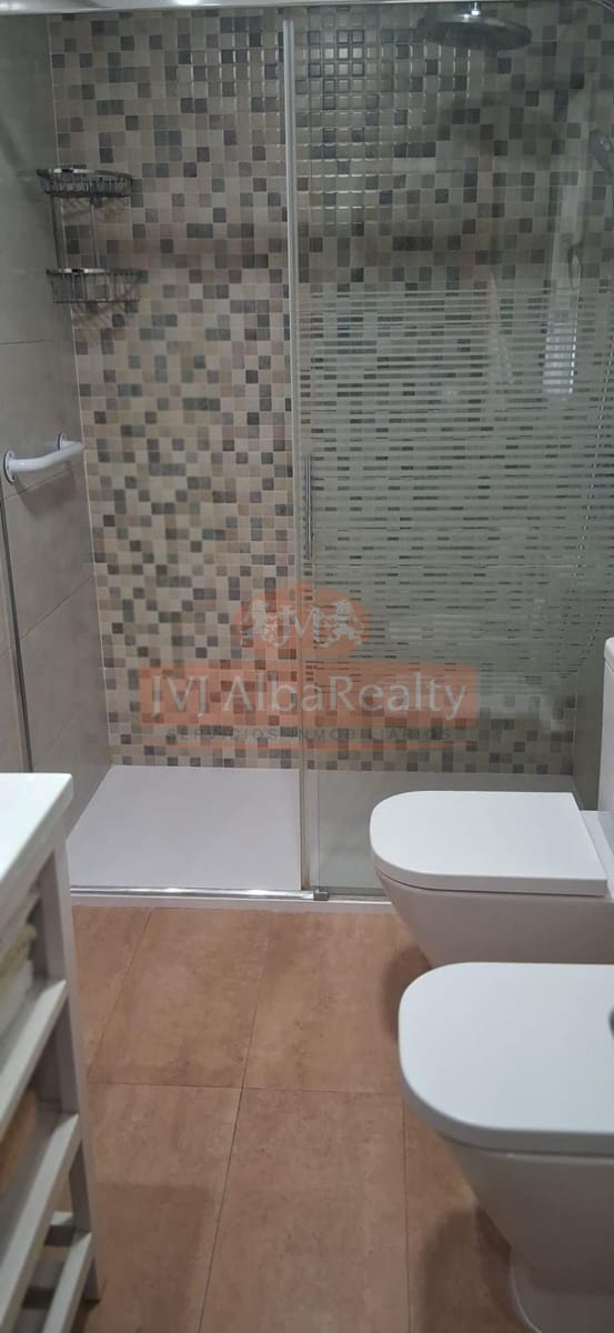 4 bedroom Flat for rent in Albacete city - € 1,200 (Ref: 9723678)