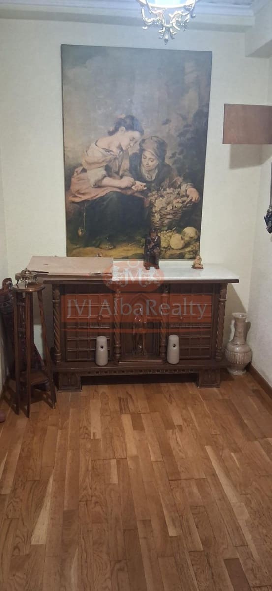 4 bedroom Flat for rent in Albacete city - € 1,200 (Ref: 9723678)