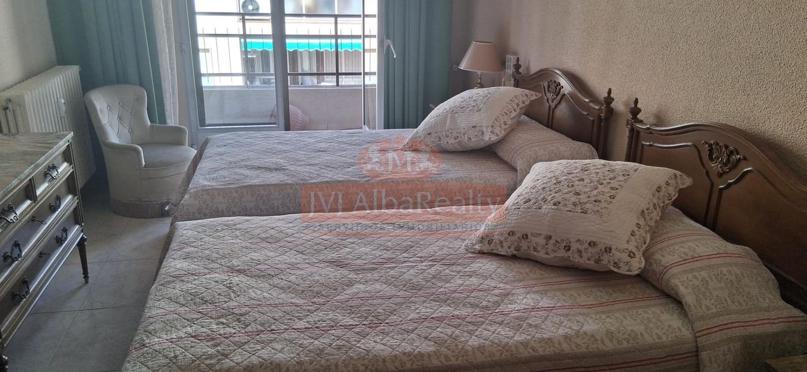 4 bedroom Flat for rent in Albacete city - € 1,200 (Ref: 9723678)