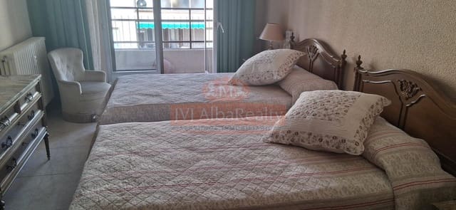 4 bedroom Flat for rent in Albacete city - € 1,200 (Ref: 9723678)