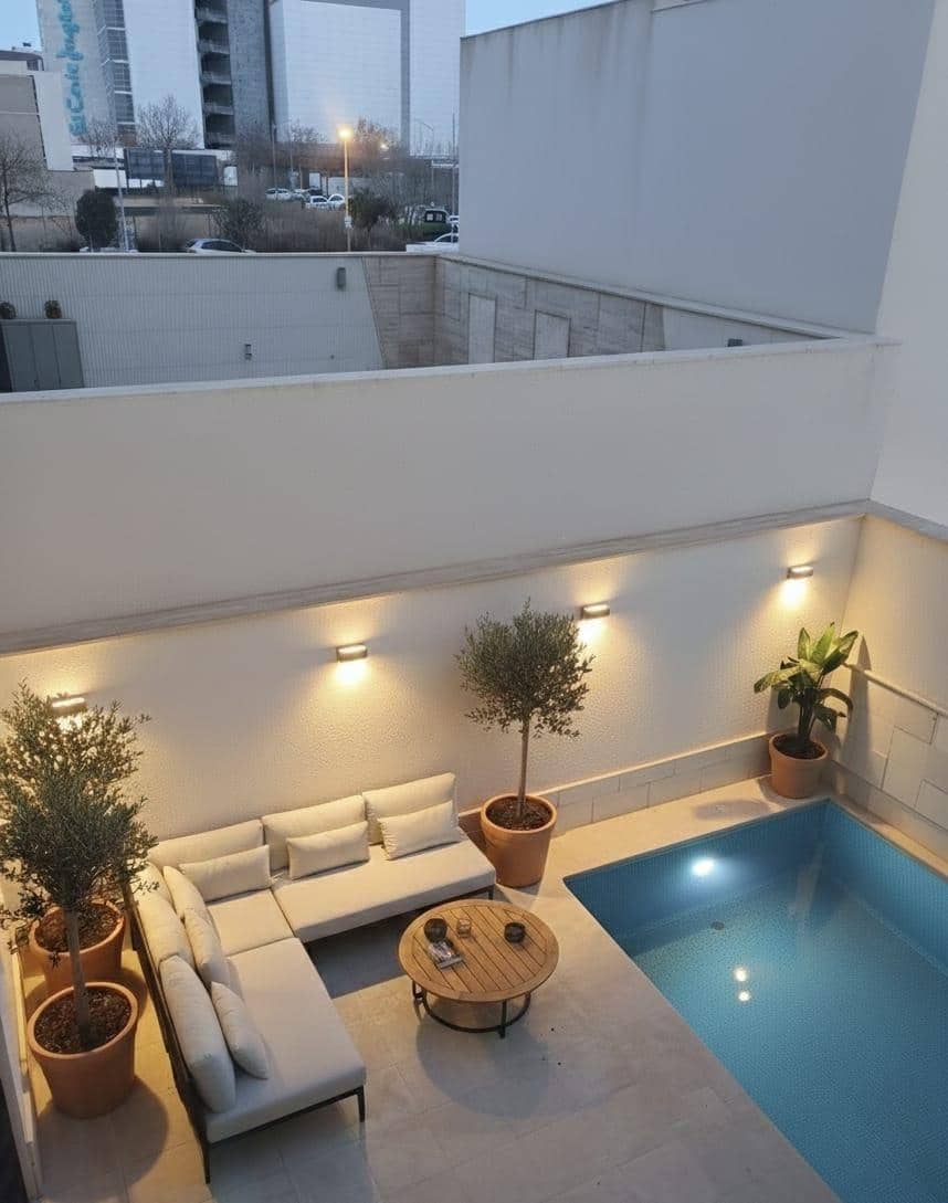 3 makuuhuone Huvila myytävänä paikassa Albacete kaupunki mukana uima-altaan 
autotalli - 850 000 € (Ref: 9723679)