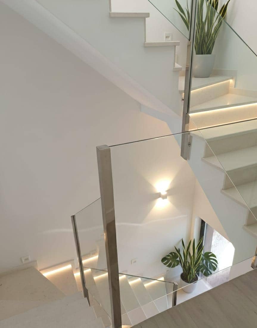 3 makuuhuone Huvila myytävänä paikassa Albacete kaupunki mukana uima-altaan 
autotalli - 850 000 € (Ref: 9723679)