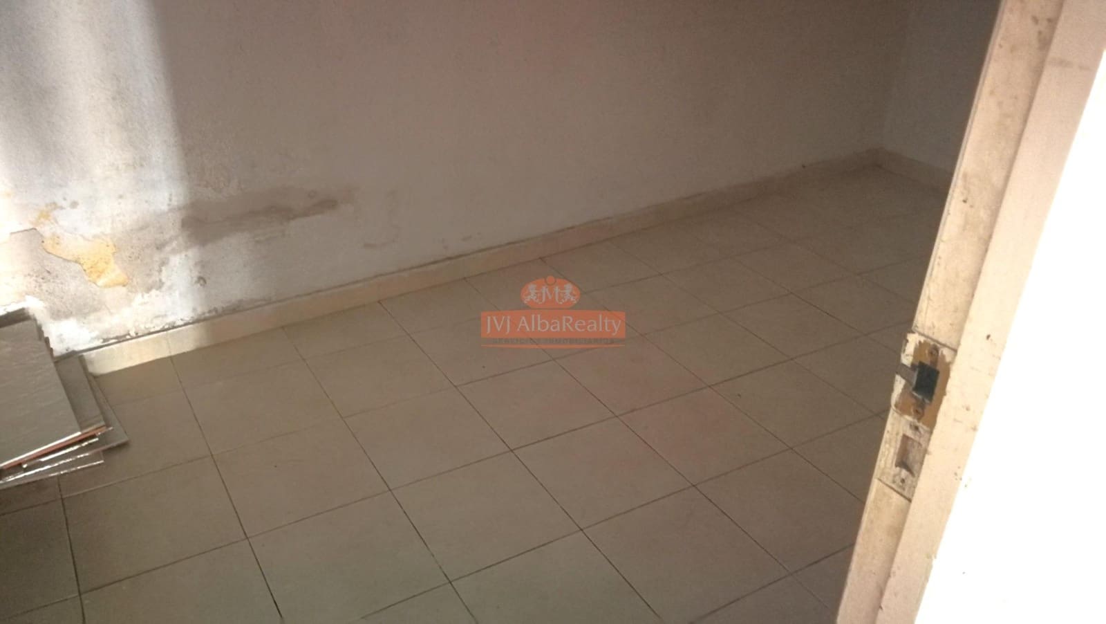 Commercial for rent in Albacete city - € 600 (Ref: 9723681)