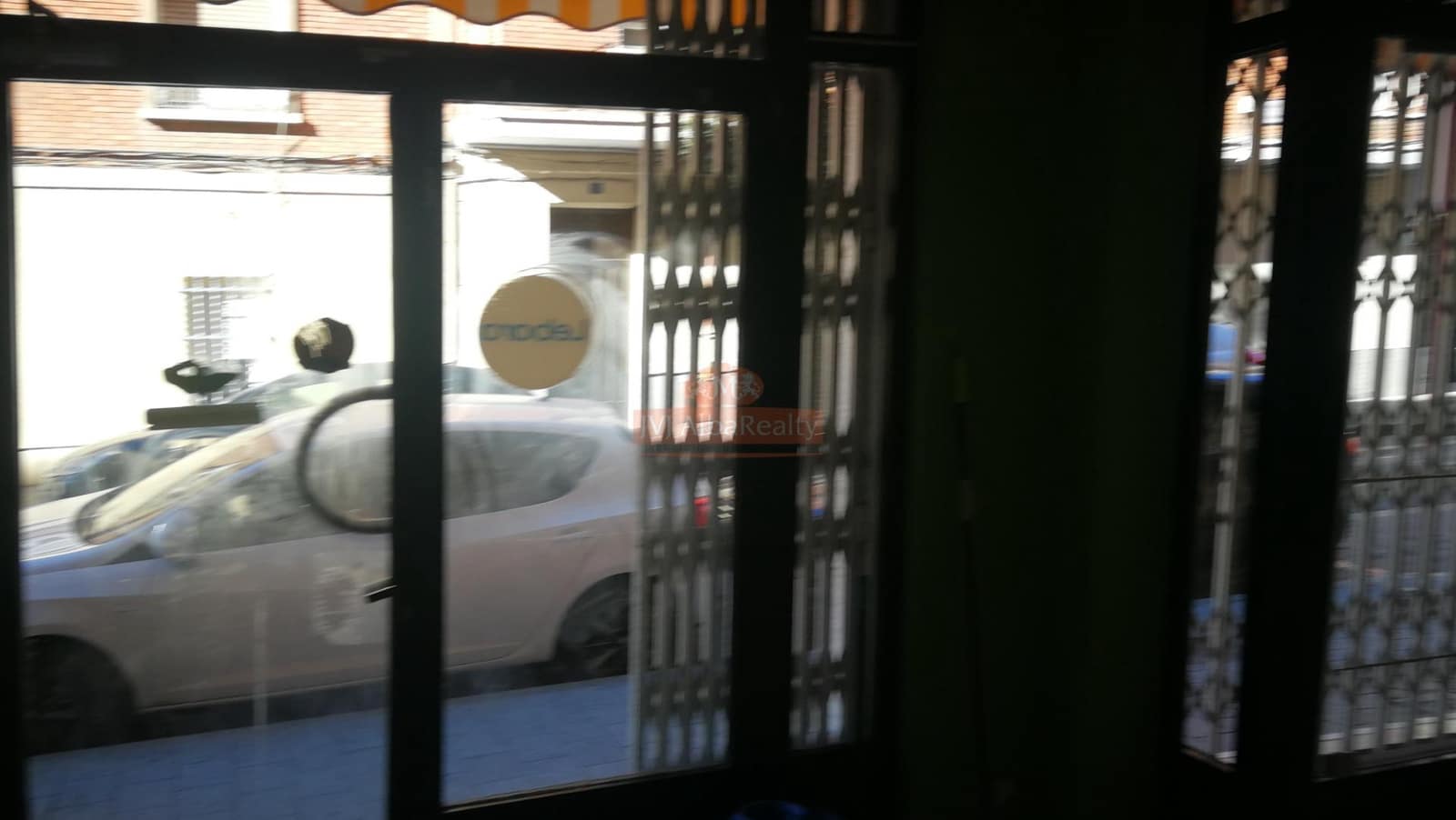 Commercial for rent in Albacete city - € 600 (Ref: 9723681)