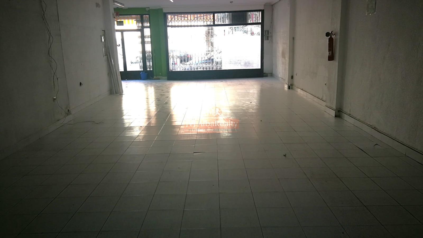 Commercial for rent in Albacete city - € 600 (Ref: 9723681)