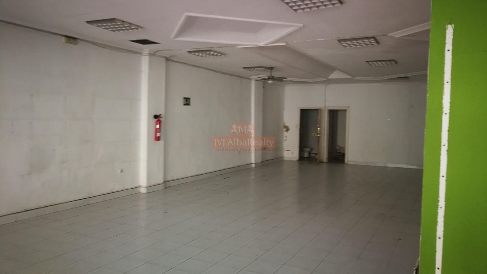Commercial for rent in Albacete city - € 600 (Ref: 9723681)