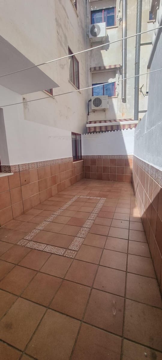 4 Zimmer Villa zu verkaufen in Albacete Stadt mit Garage - 285.000 € (Ref: 9723682)