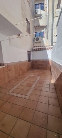 4 Zimmer Villa zu verkaufen in Albacete Stadt mit Garage - 285.000 € (Ref: 9723682)