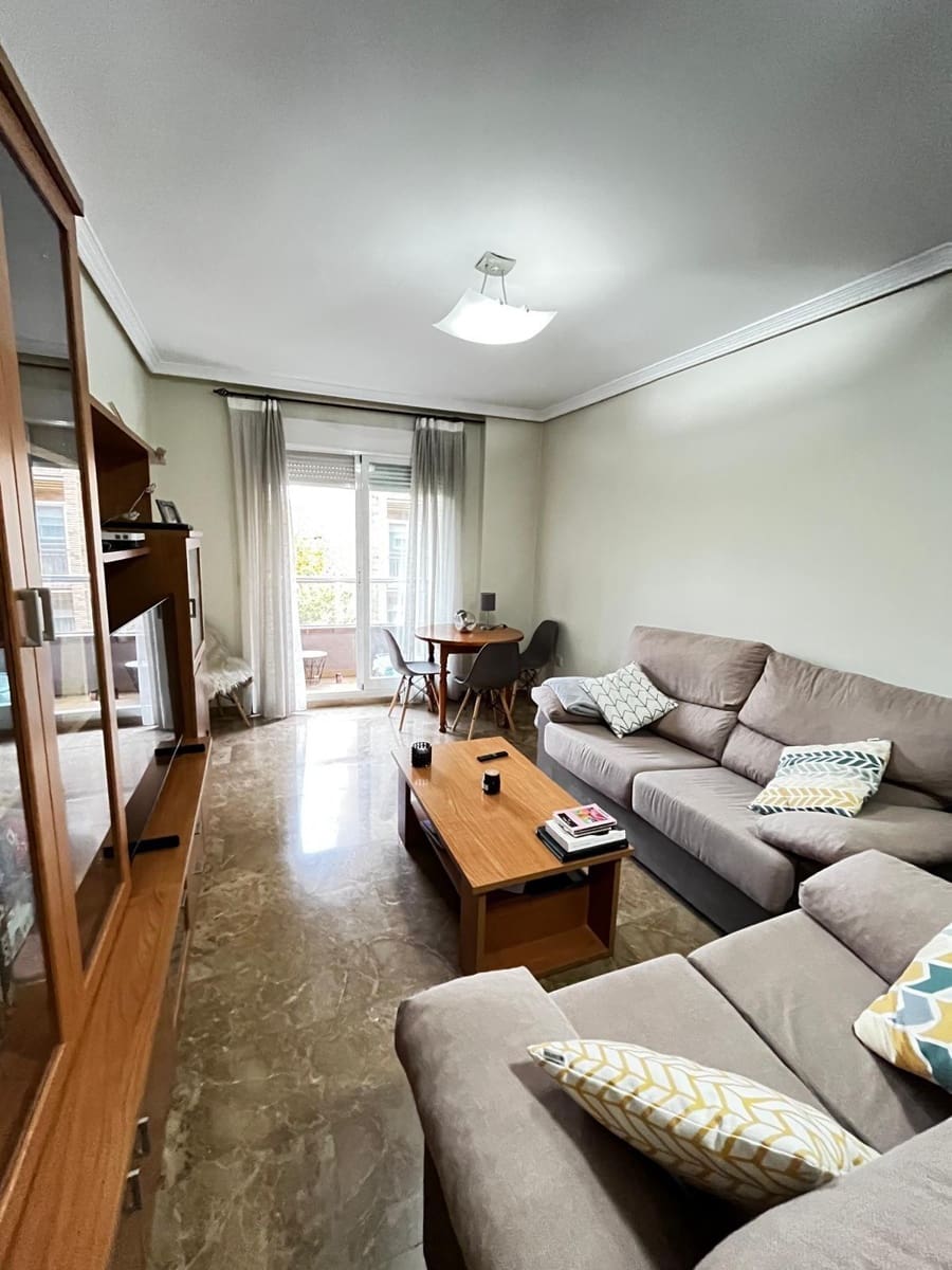 2 bedroom Apartment for sale in Albacete city with garage - € 250,000 (Ref: 9723683)