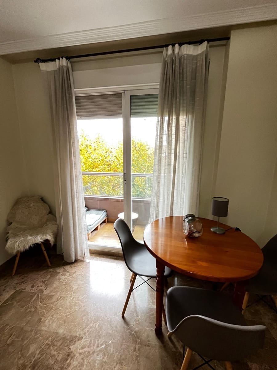 2 bedroom Apartment for sale in Albacete city with garage - € 250,000 (Ref: 9723683)