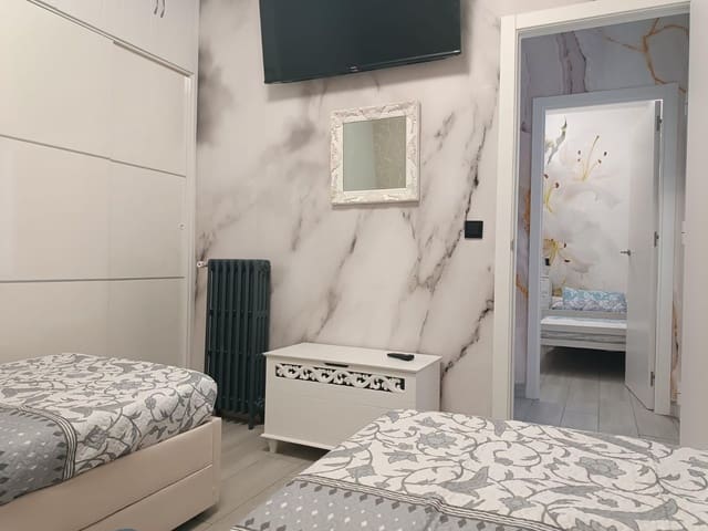 3 makuuhuone Huvila myytävänä paikassa Albacete kaupunki mukana 
autotalli - 230 000 € (Ref: 9723685)