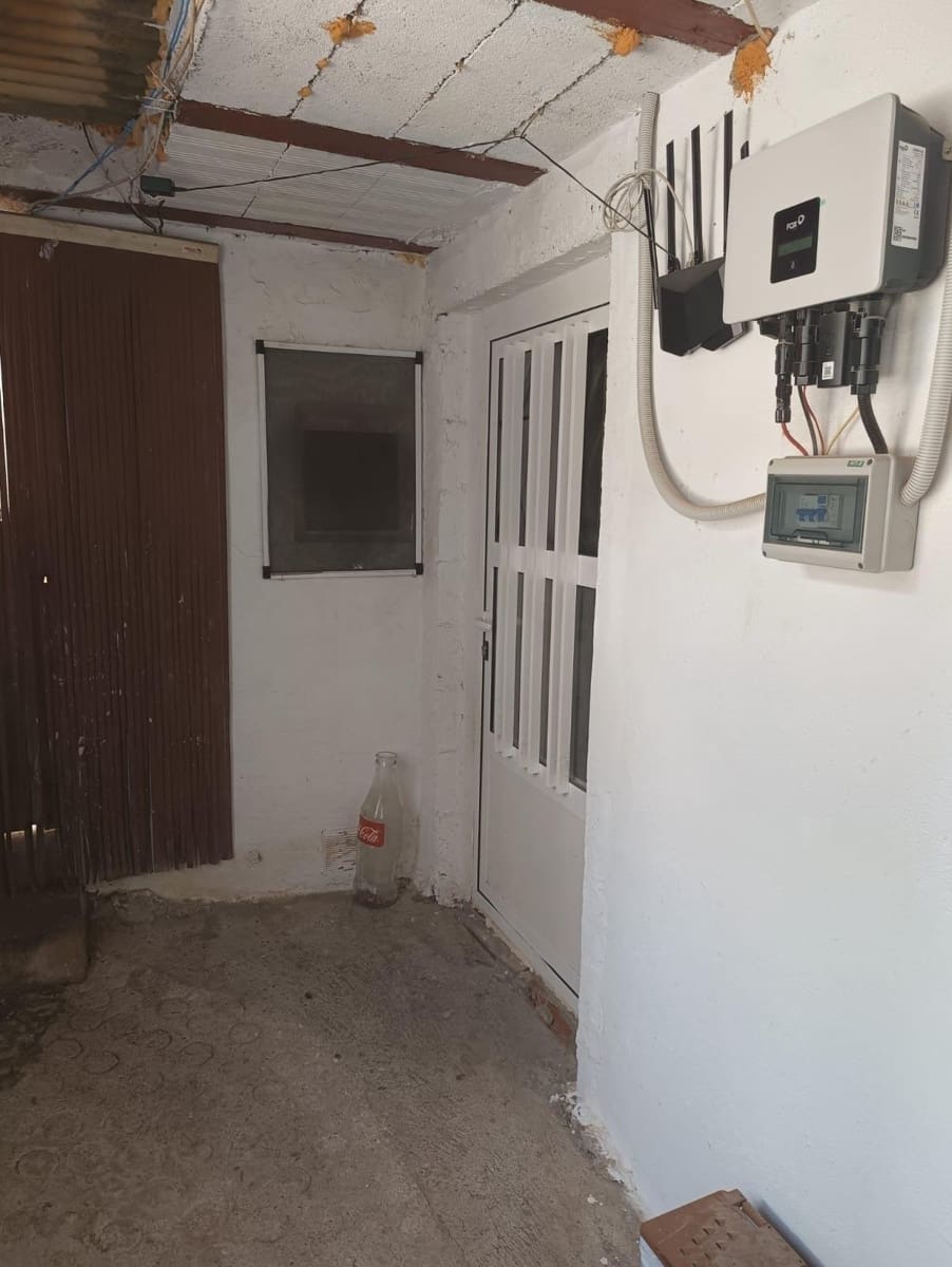 5 bedroom Villa for sale in Albacete city with garage - € 135,000 (Ref: 9723686)