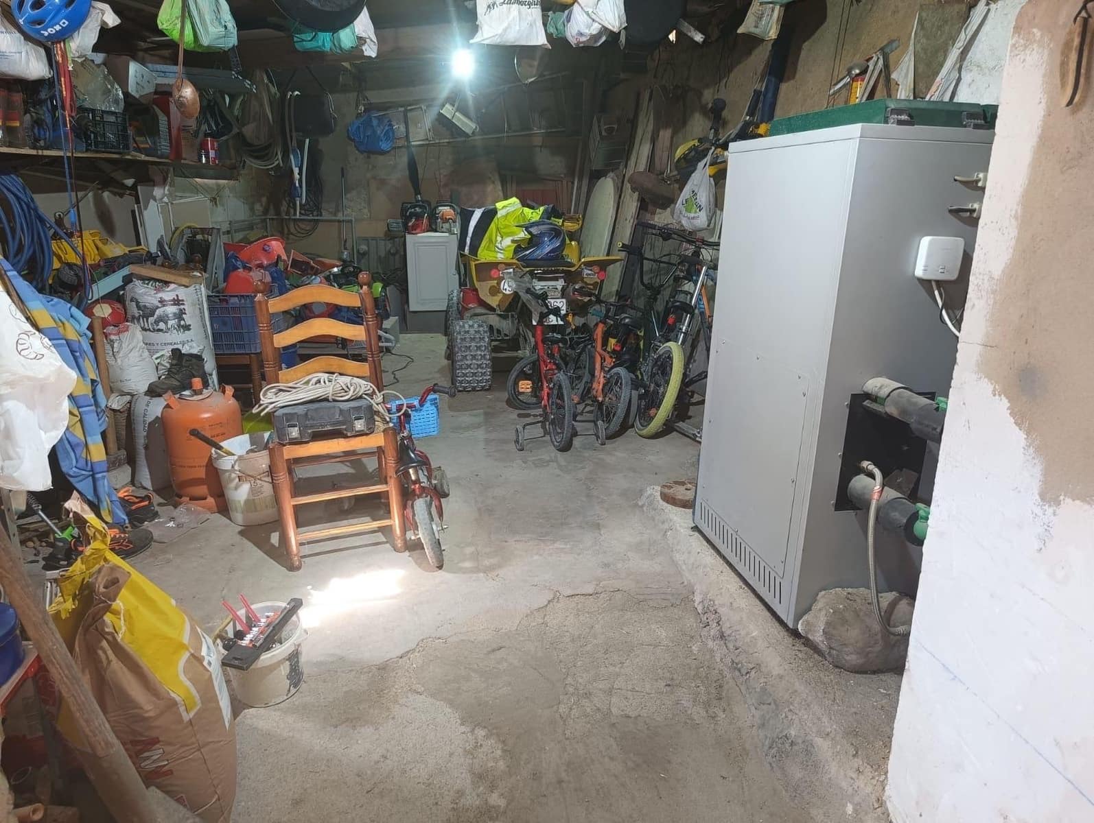 5 bedroom Villa for sale in Albacete city with garage - € 135,000 (Ref: 9723686)