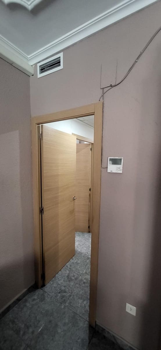 3 bedroom Flat for sale in Albacete city - € 179,900 (Ref: 9723688)