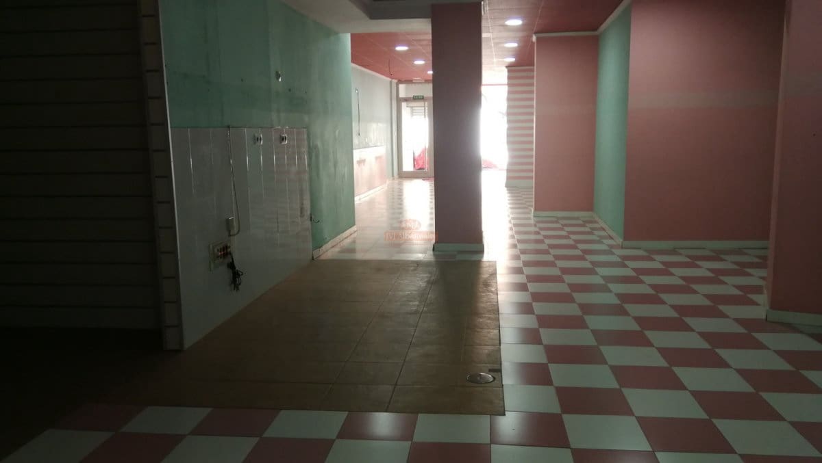 1 bedroom Commercial for sale in Albacete city - € 190,000 (Ref: 9723689)