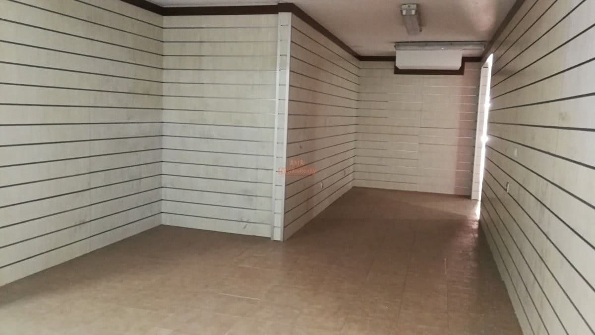 1 bedroom Commercial for sale in Albacete city - € 190,000 (Ref: 9723689)