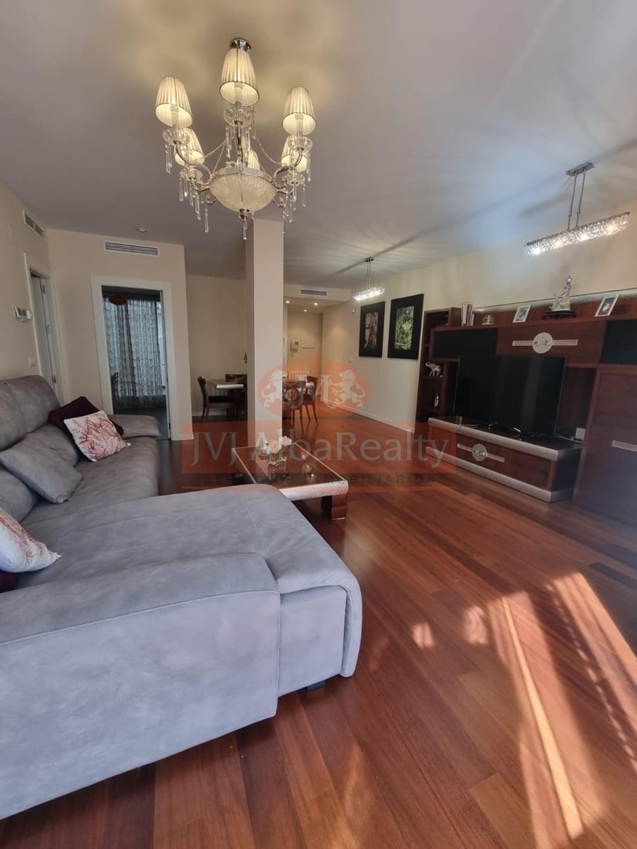 3 soveværelse Lejlighed til salg i Albacete by med garage - € 460.000 (Ref: 9723693)