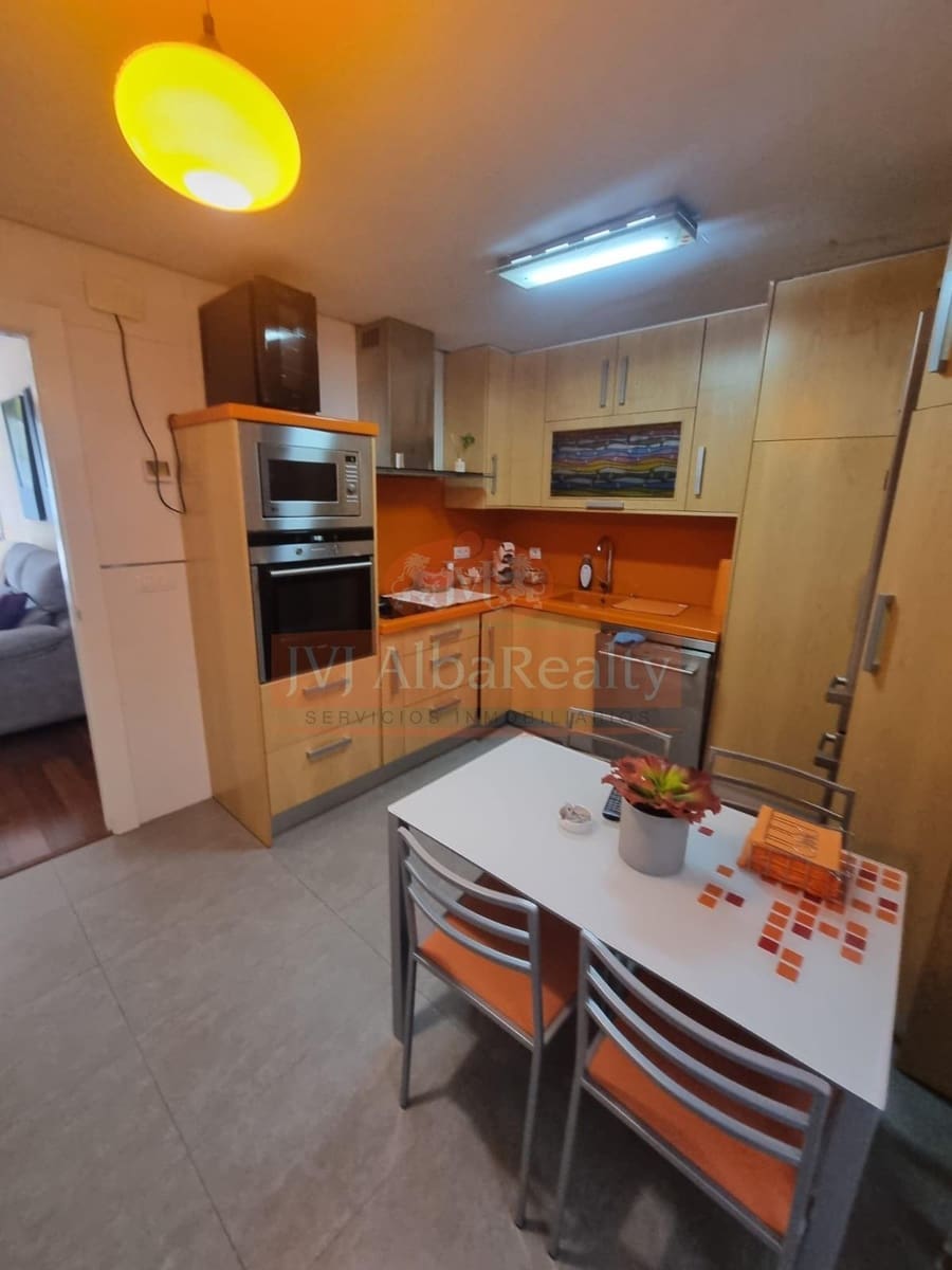 3 soveværelse Lejlighed til salg i Albacete by med garage - € 460.000 (Ref: 9723693)