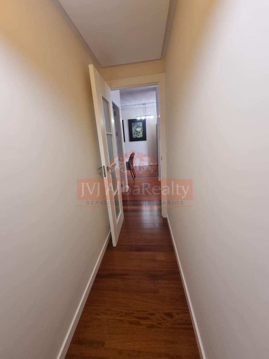 3 soveværelse Lejlighed til salg i Albacete by med garage - € 460.000 (Ref: 9723693)