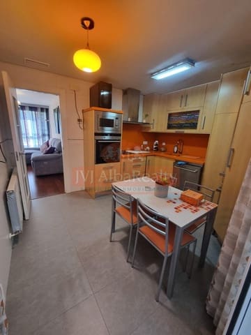 3 slaapkamer Flat te koop in Albacete stad met garage - € 460.000 (Ref: 9723693)