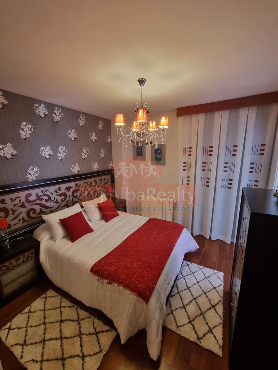 3 soveværelse Lejlighed til salg i Albacete by med garage - € 460.000 (Ref: 9723693)