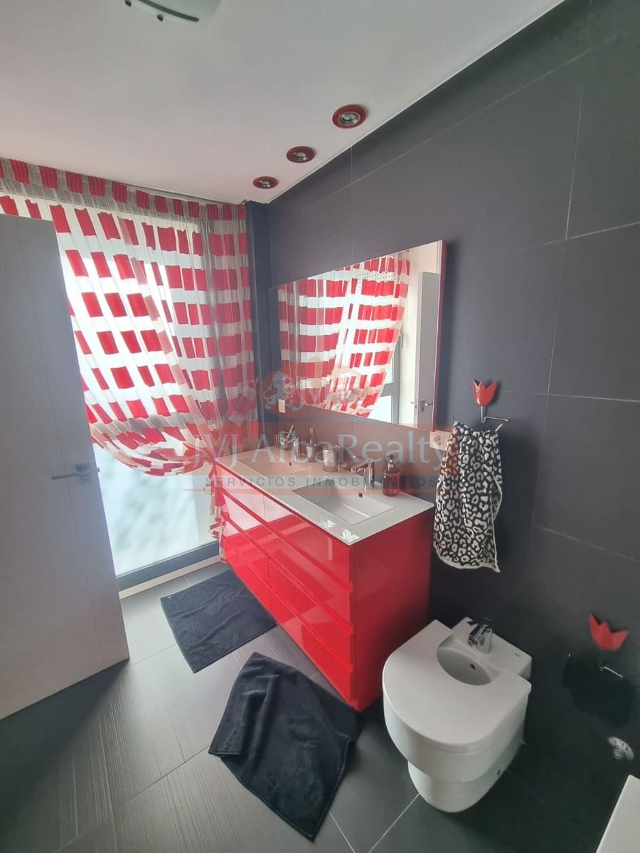 3 soveværelse Lejlighed til salg i Albacete by med garage - € 460.000 (Ref: 9723693)